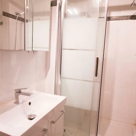 Luckey Homes - Boulevard Saint-jacques Apartment